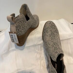 Toms Speckled Ankle Boots - Black and Cream